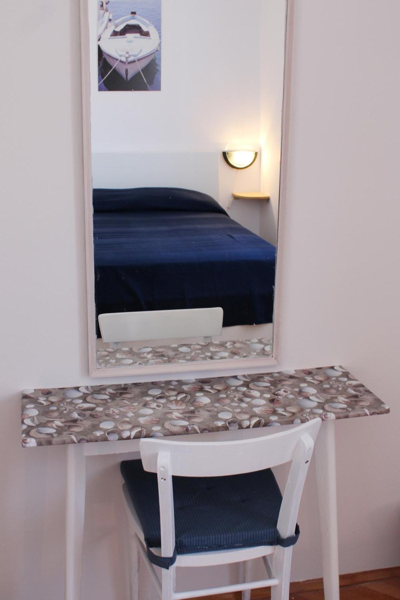 Apartments With A Parking Space Vodice - 7604 Bilik gambar