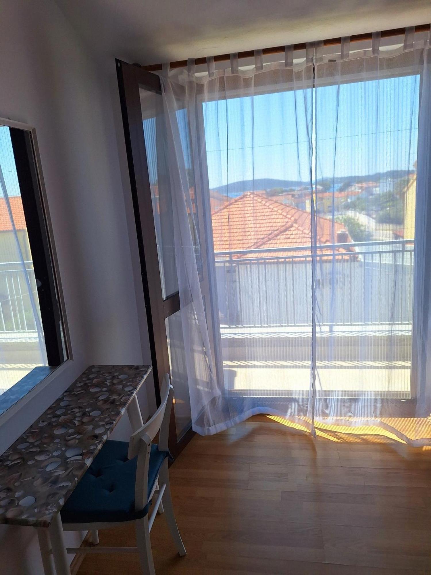Apartments With A Parking Space Vodice - 7604 Bilik gambar